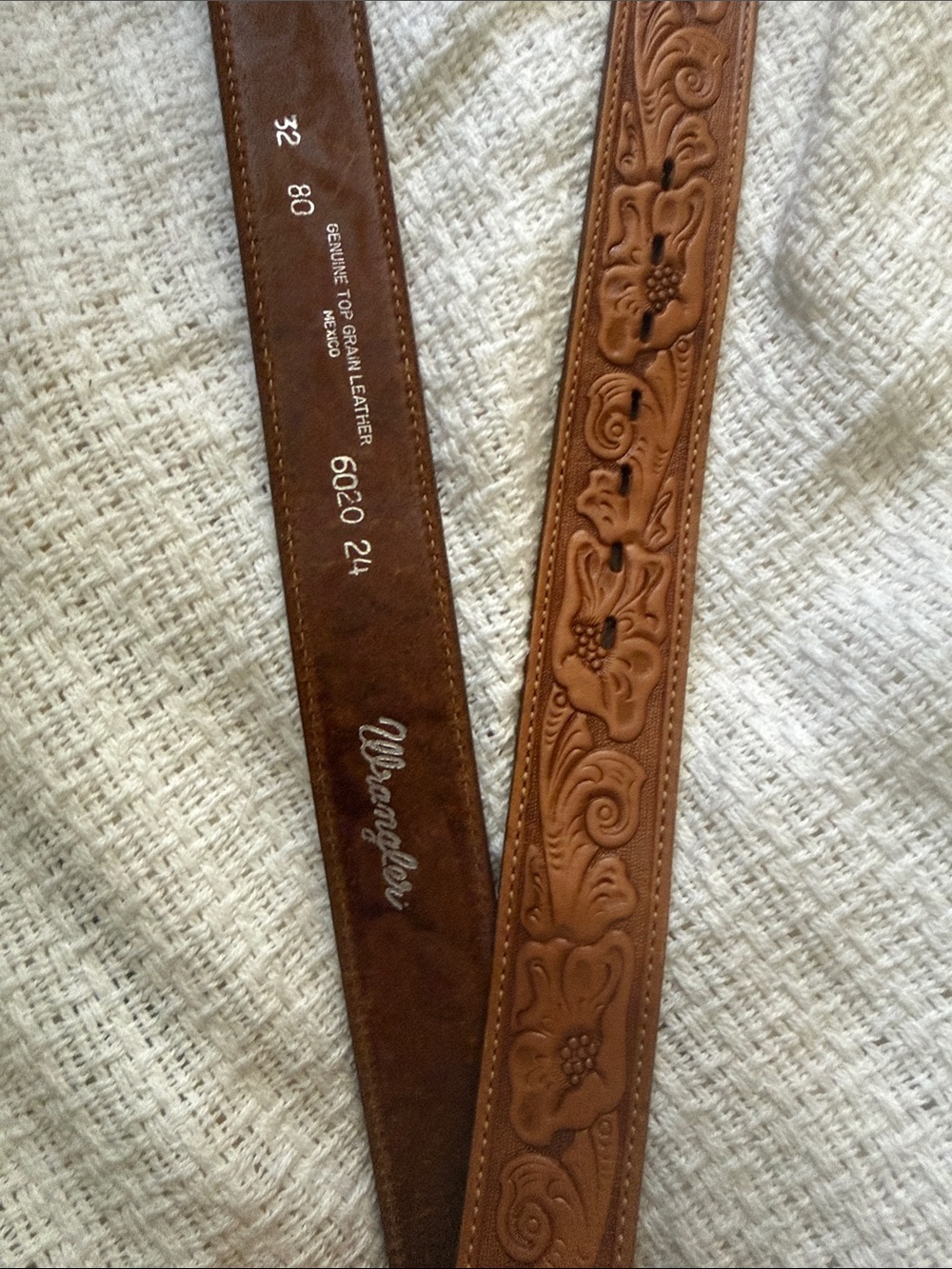 Wrangler Women’s Tooled Leather Floral Belt in Warm Brown